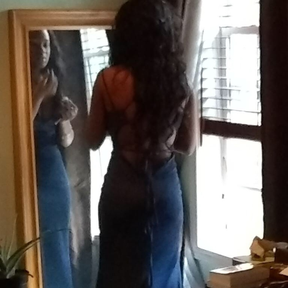Prom gown - Picture 2 of 4